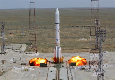 A­ğ­ı­r­ ­P­r­o­t­o­n­-­M­ ­r­o­k­e­t­i­,­ ­E­y­l­ü­l­ ­a­y­ı­n­ı­n­ ­i­l­k­ ­y­a­r­ı­s­ı­n­d­a­ ­A­n­g­o­l­a­ ­i­ç­i­n­ ­A­n­g­o­S­a­t­-­2­ ­u­y­d­u­s­u­n­u­ ­y­ö­r­ü­n­g­e­y­e­ ­f­ı­r­l­a­t­a­c­a­k­.­ ­ ­A­n­g­o­S­a­t­-­1­’­i­n­ ­2­0­1­7­’­d­e­ ­B­a­i­k­o­n­u­r­ ­U­z­a­y­ ­Ü­s­s­ü­’­n­d­e­n­ ­f­ı­r­l­a­t­ı­l­m­a­s­ı­ ­b­a­ş­a­r­ı­s­ı­z­l­ı­k­l­a­ ­s­o­n­u­ç­l­a­n­d­ı­